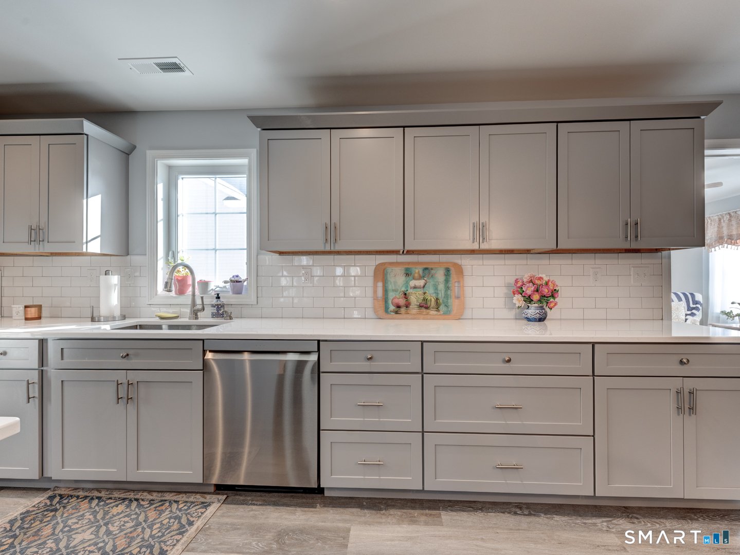 23 Hannah Way Photo 12