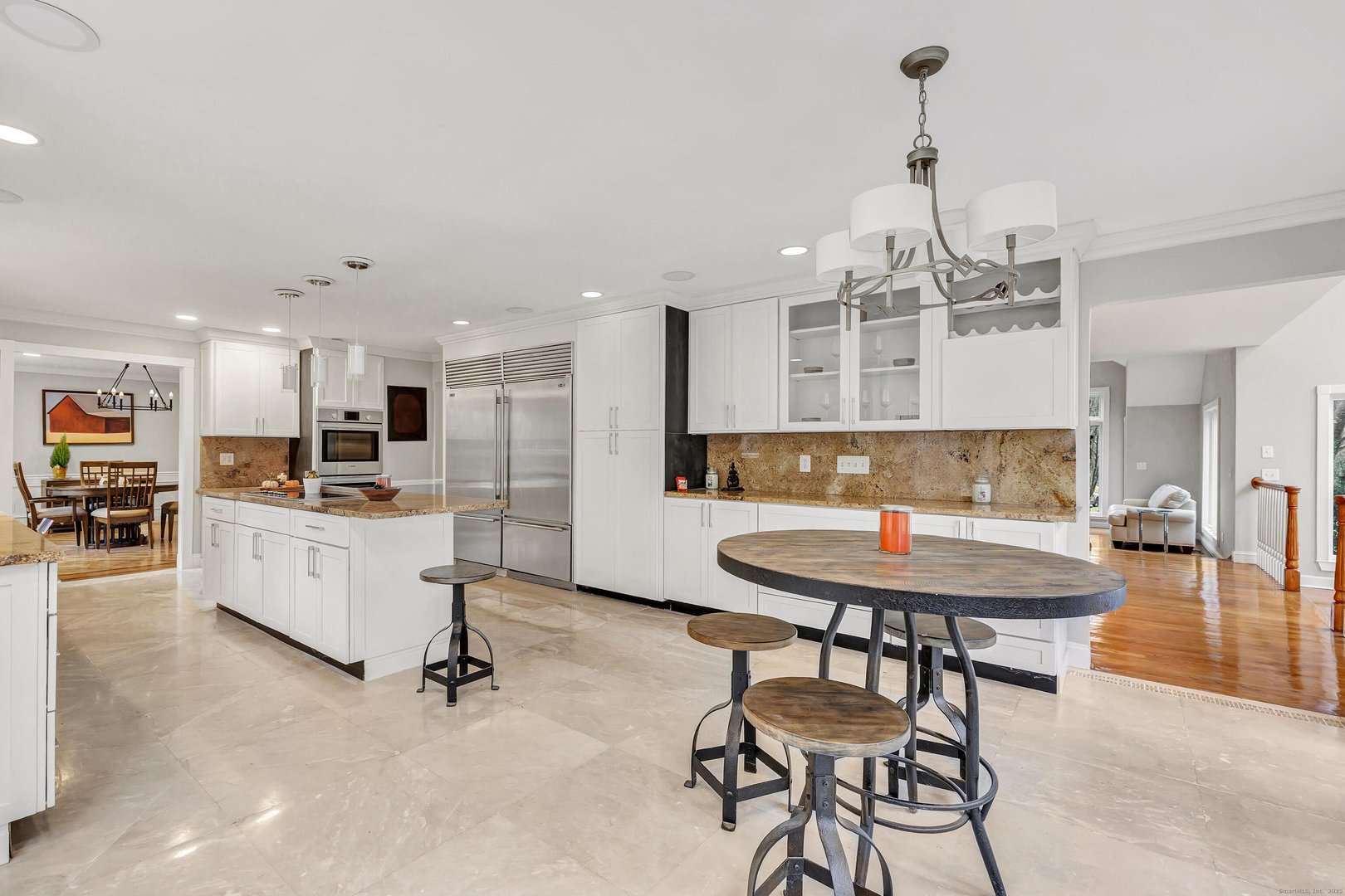 101 Northwood Drive Photo 9