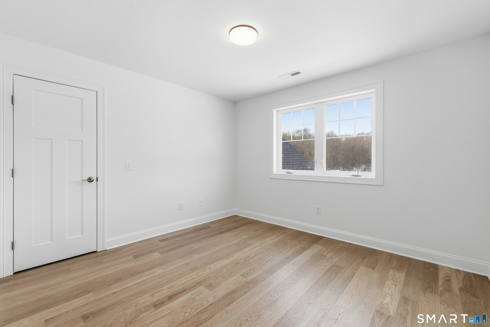 42 Holcomb Street Photo 30