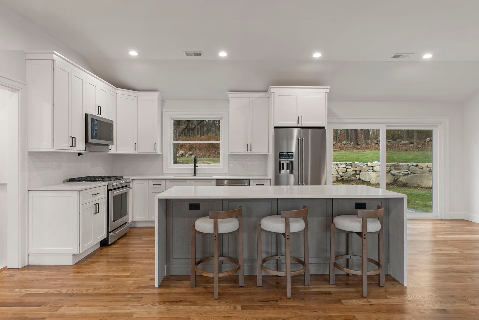 52 Curtis Road Photo 4