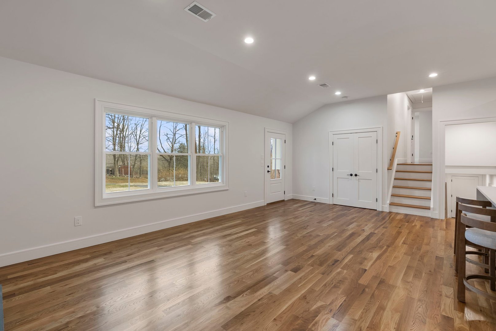 52 Curtis Road Photo 9