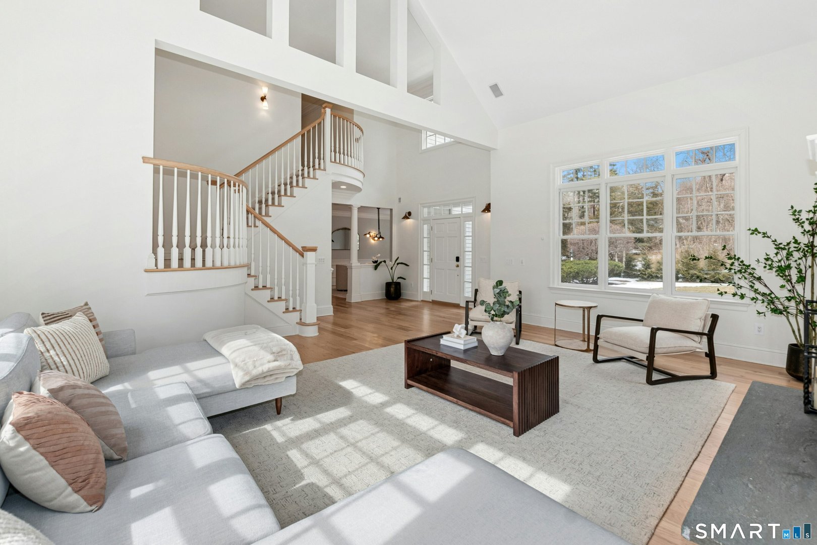 7 Homeward Lane Photo 7