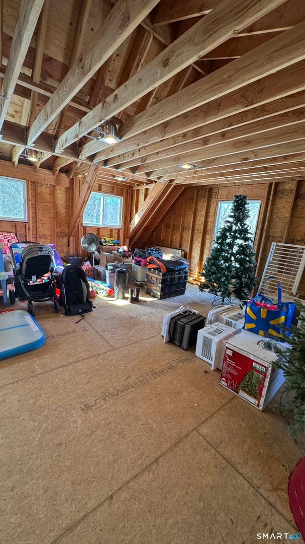 429 Lakeside Road Photo 12