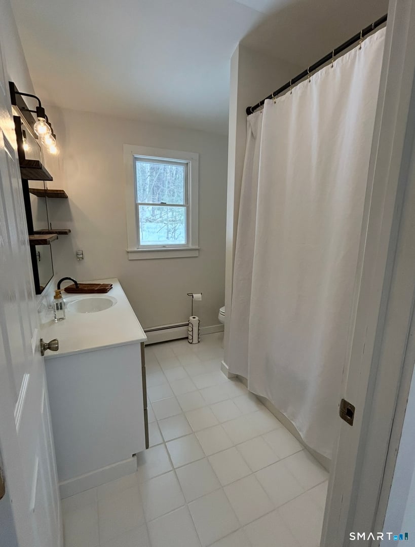 429 Lakeside Road Photo 20