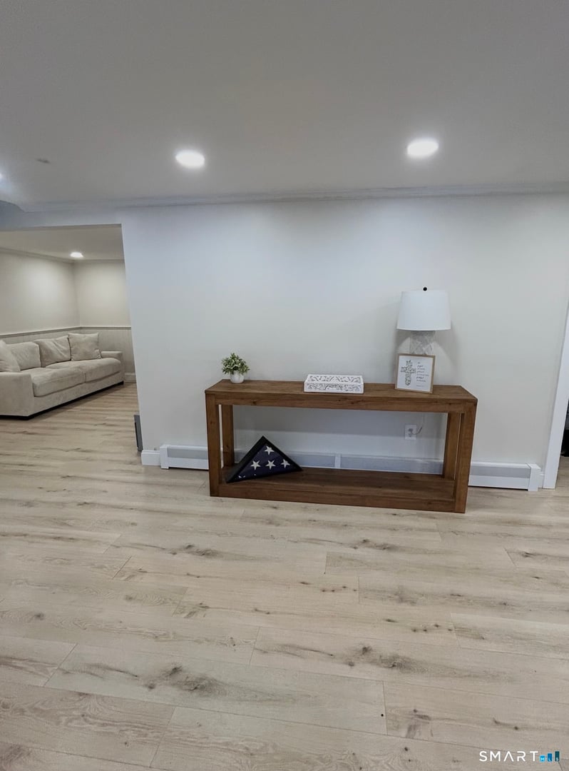 429 Lakeside Road Photo 27