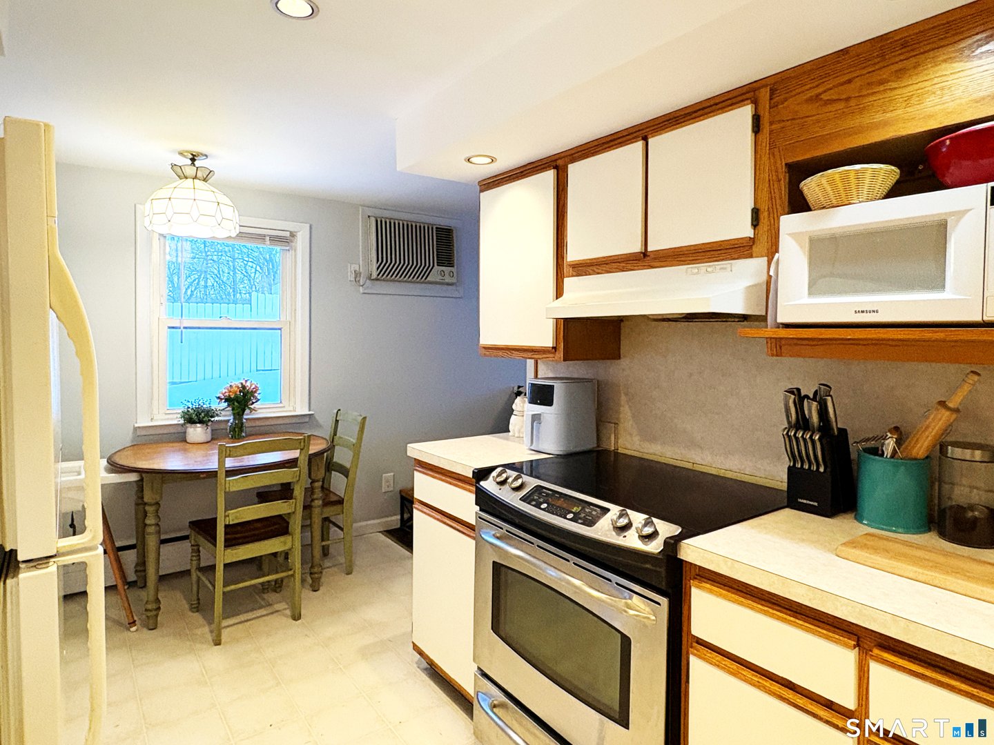 51 Birchwood Road Photo 8