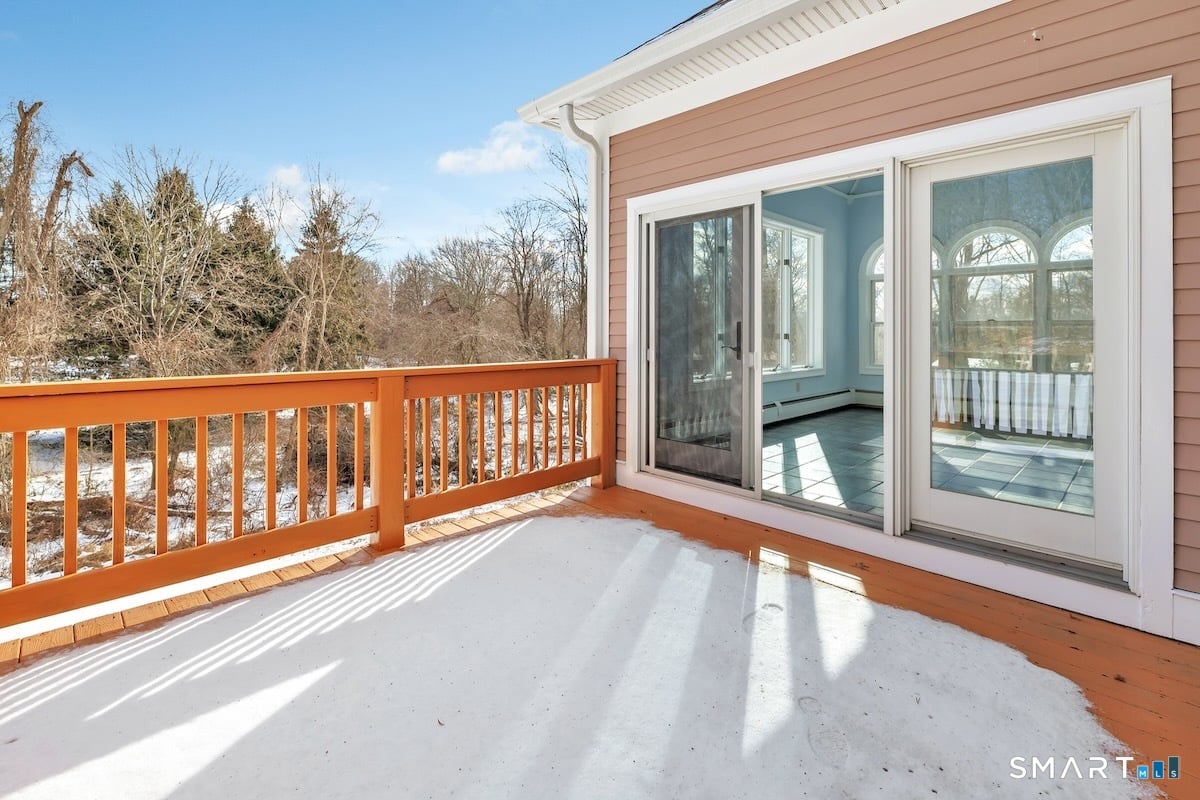 461 Amity Road Photo 26