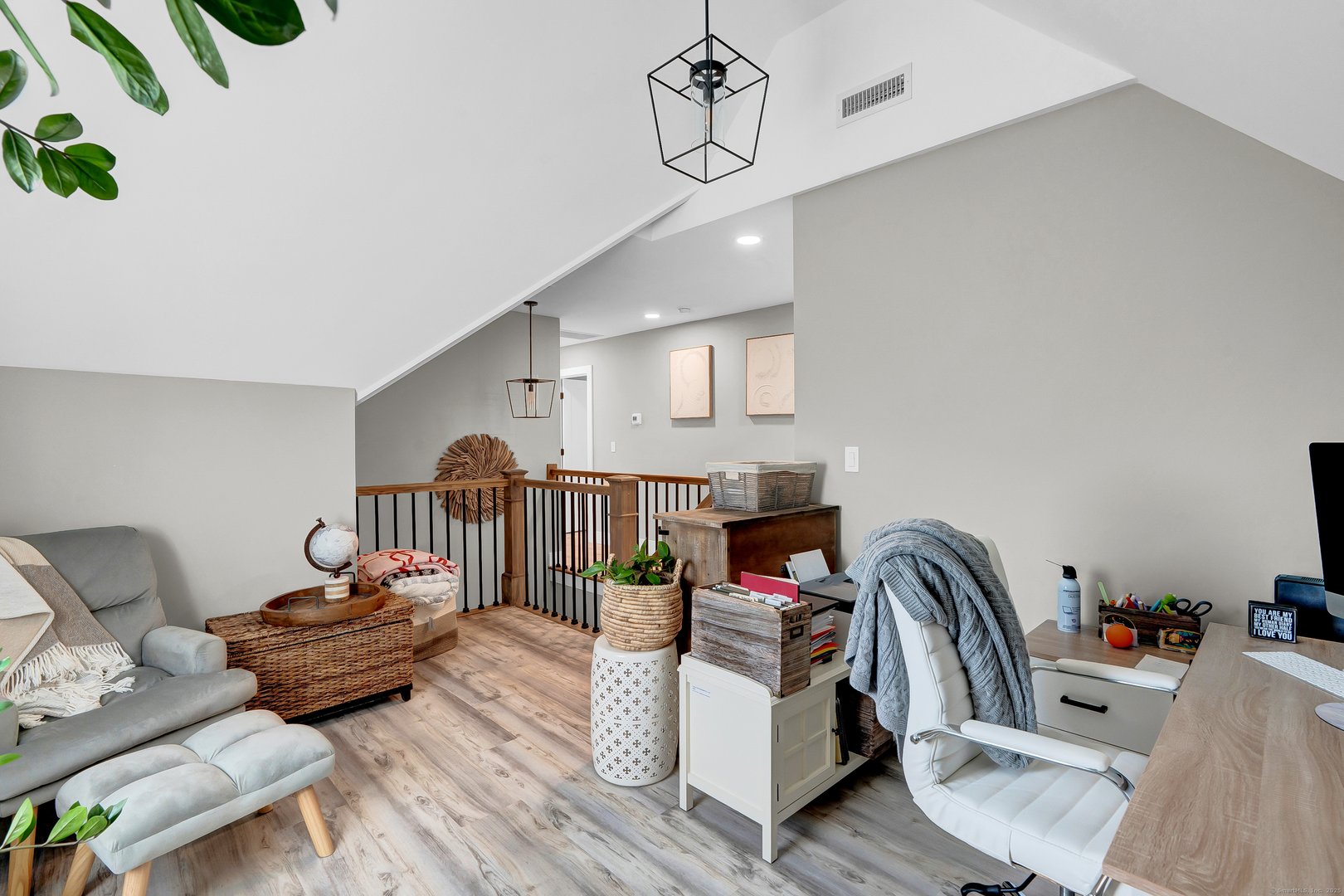 126 Harvard Place Photo 16