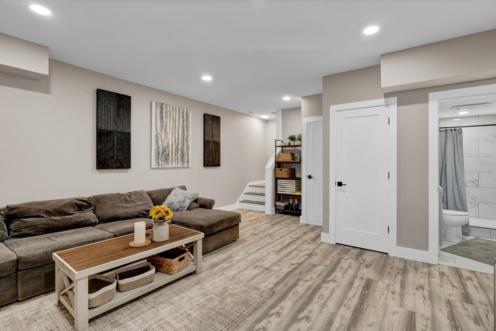 126 Harvard Place Photo 24