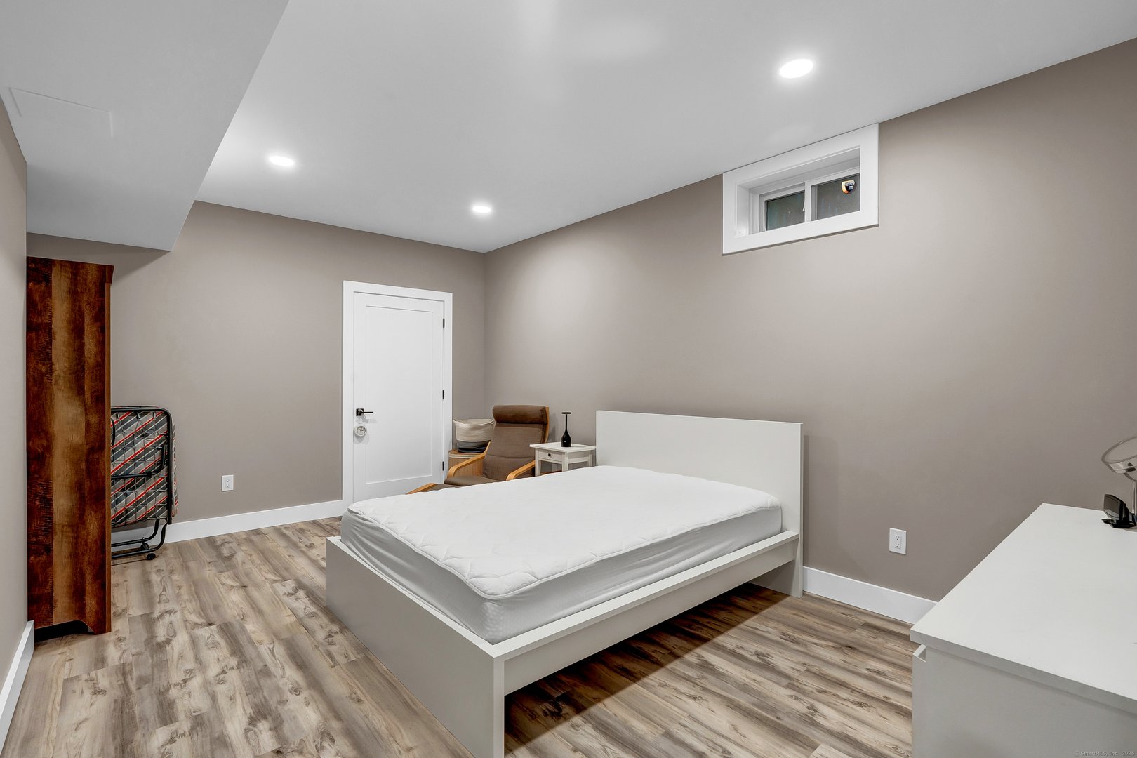 126 Harvard Place Photo 26