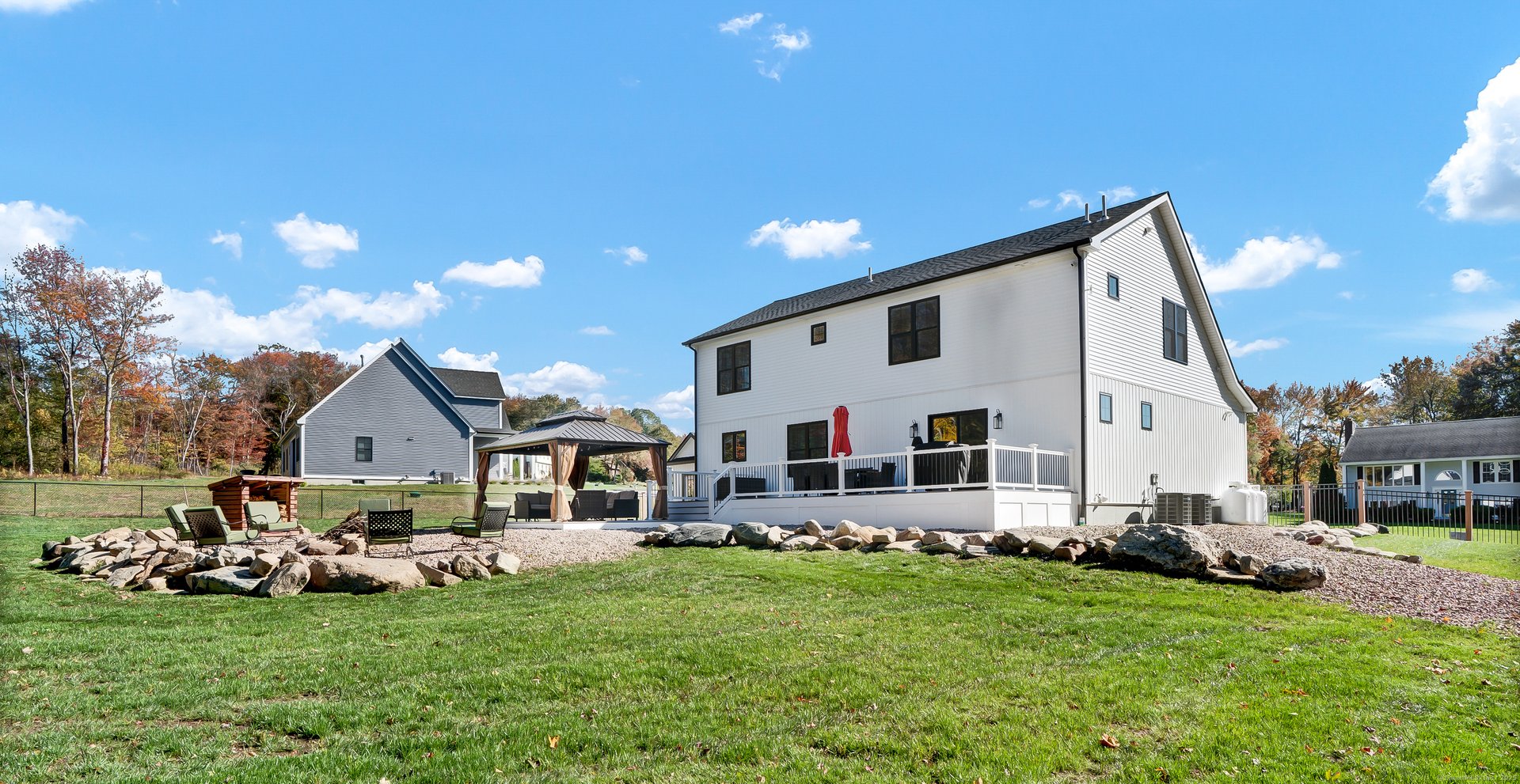 126 Harvard Place Photo 33