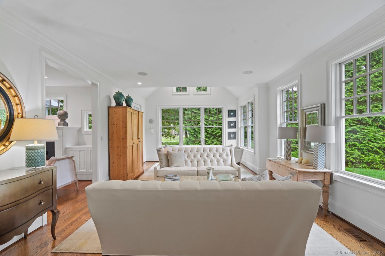 205 & 206 Fox Hopyard Road Photo 13