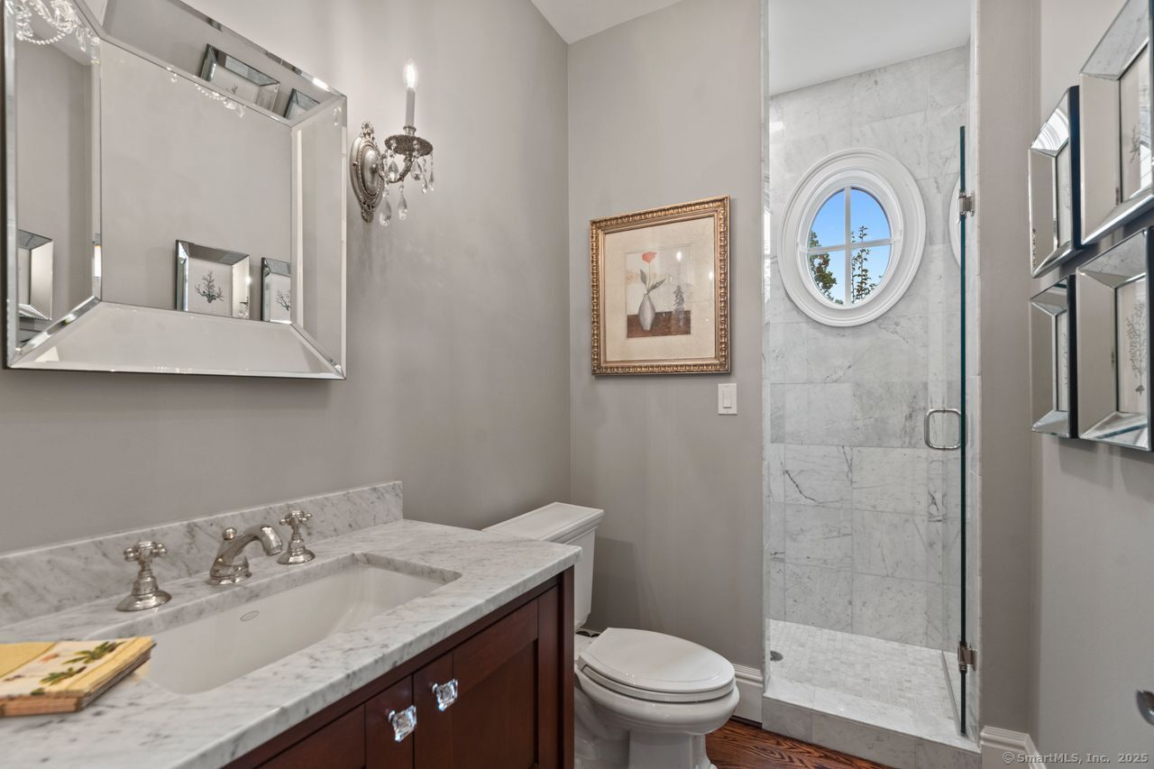 205 & 206 Fox Hopyard Road Photo 23