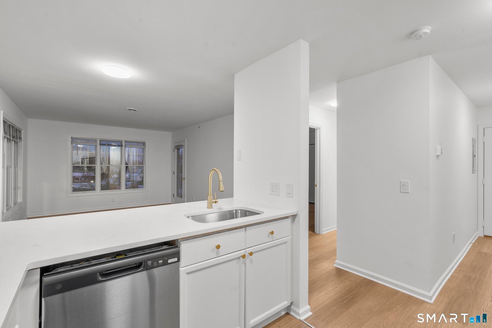 468 Main Street  #318 Photo 21