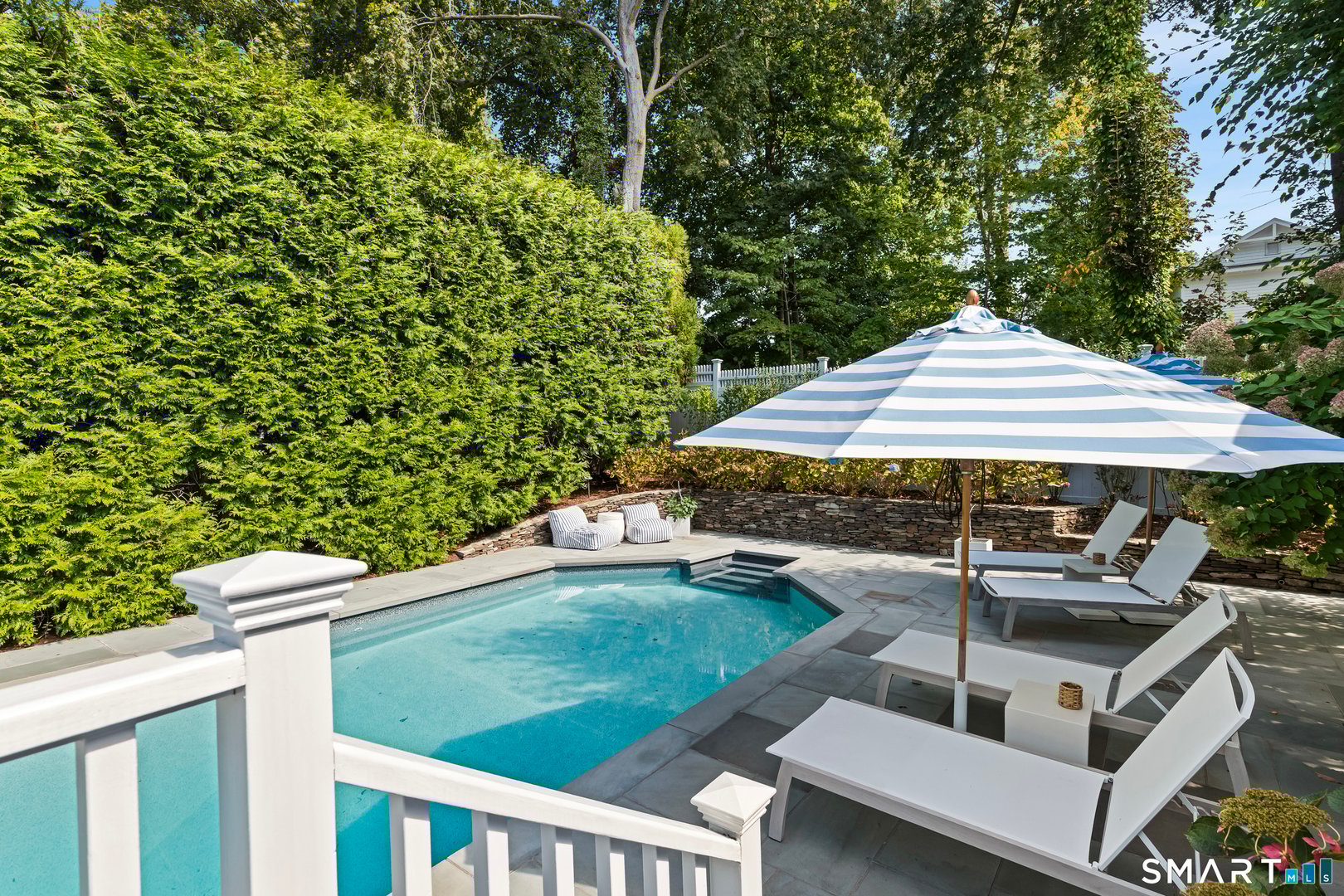 13 Pond Street Photo 34