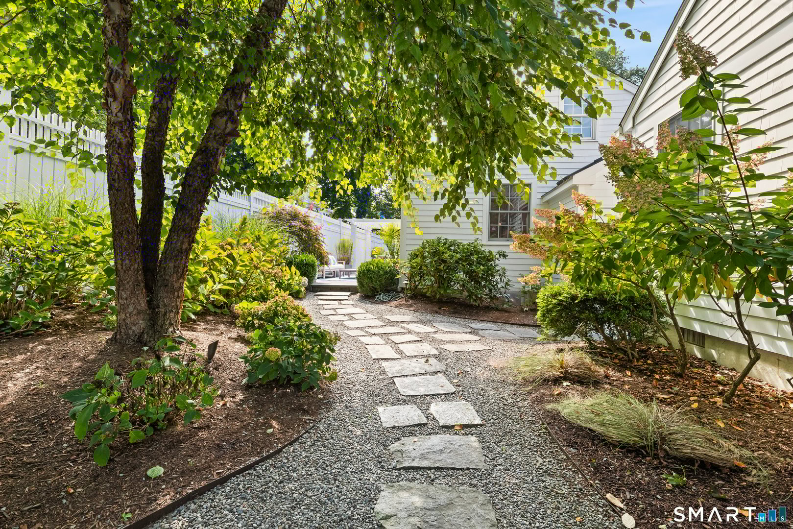 13 Pond Street Photo 35