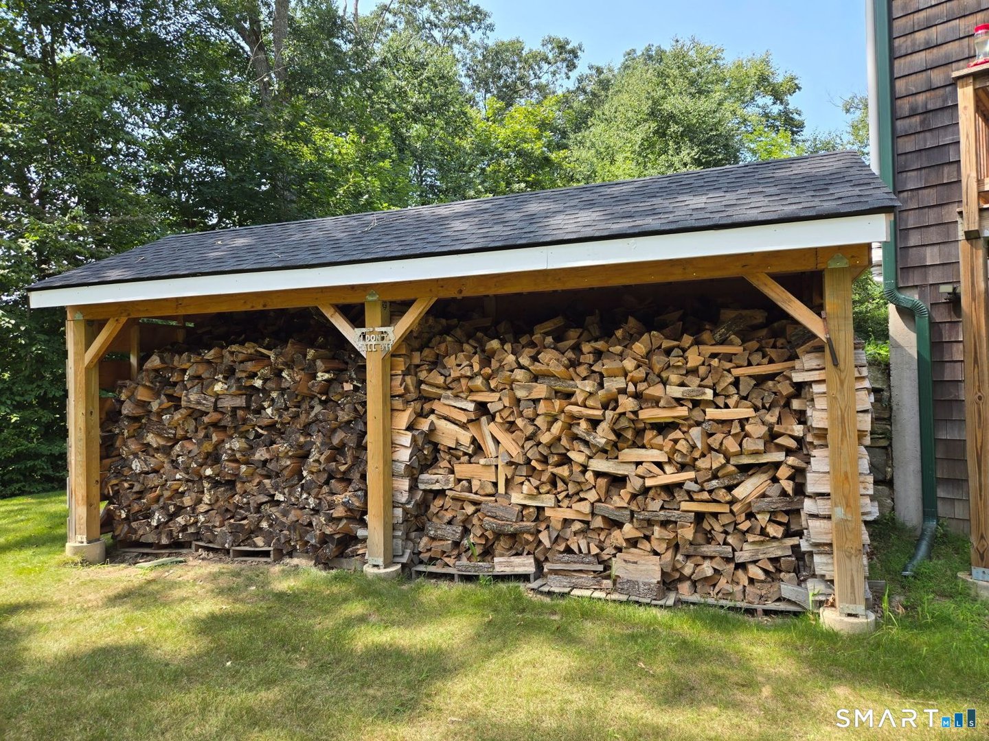 167 Round Hill Road Photo 8