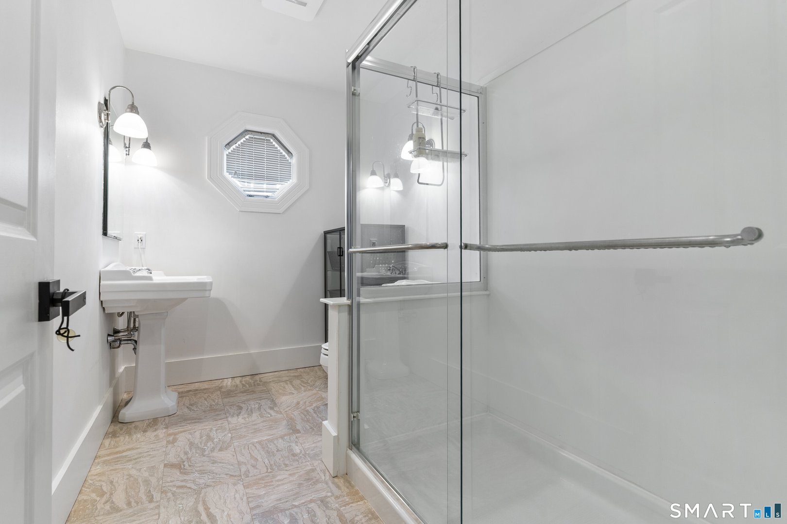 22 Ensign Road Photo 32