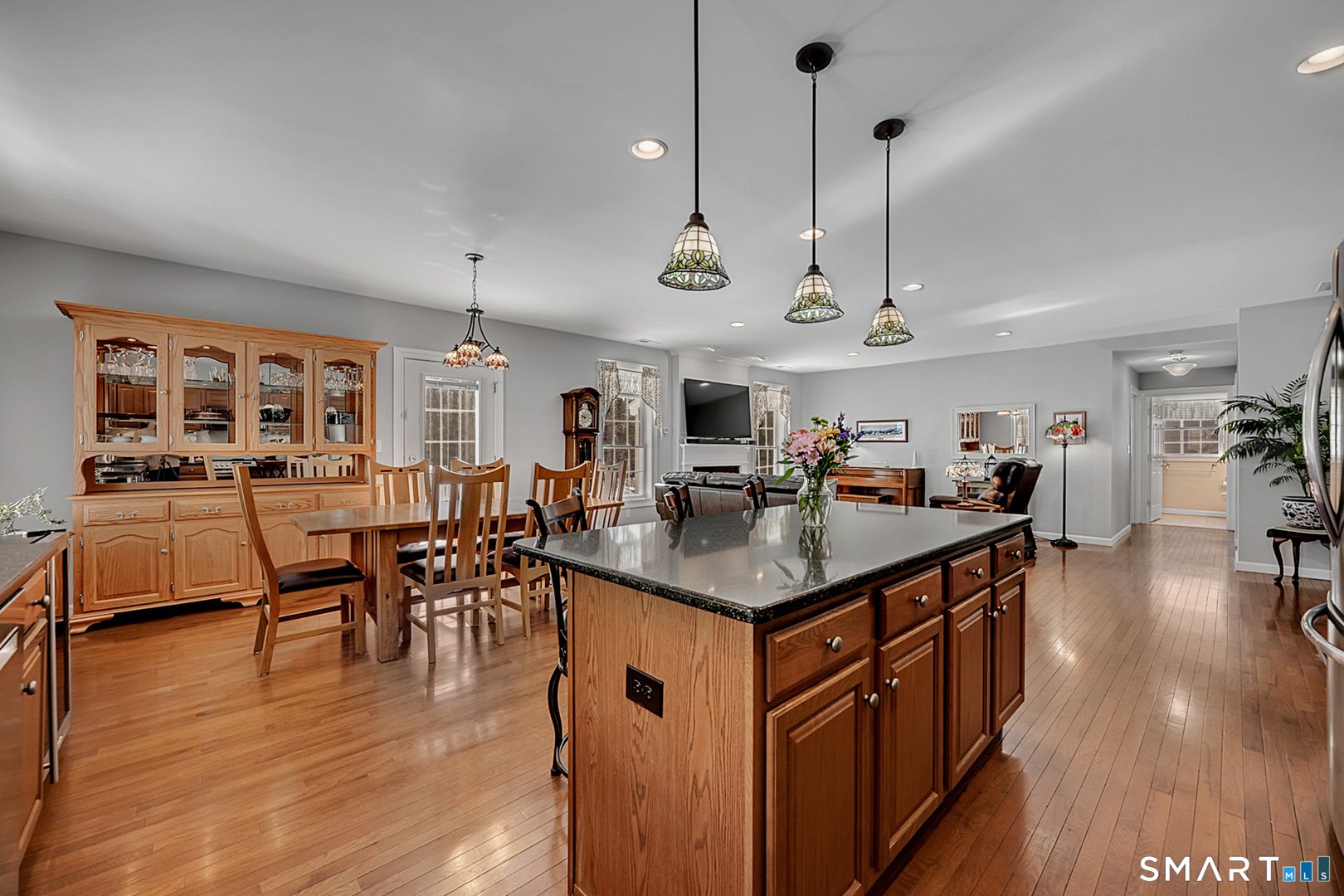 14 Hannah Way Photo 9