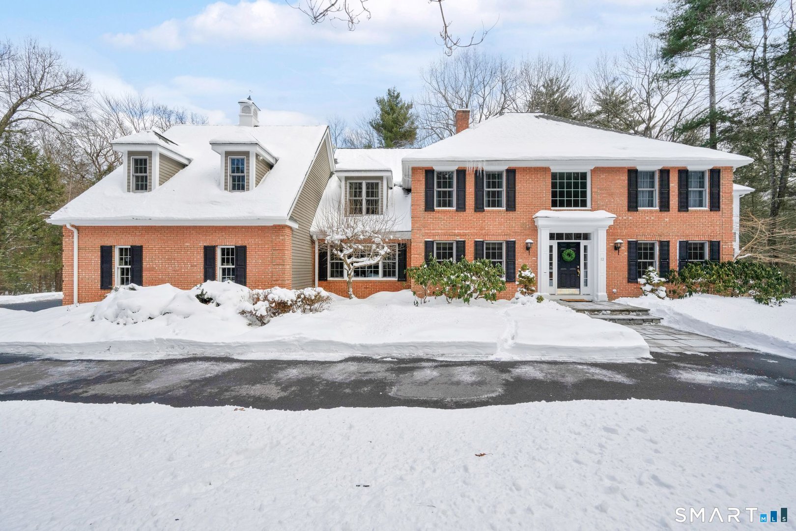 12 The Glade Photo 2