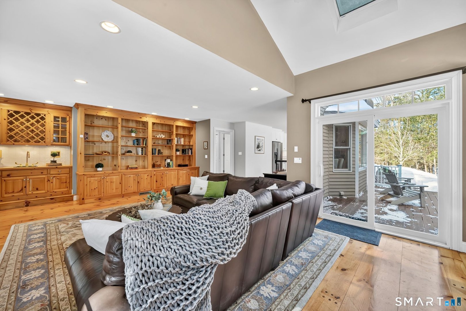 12 The Glade Photo 17