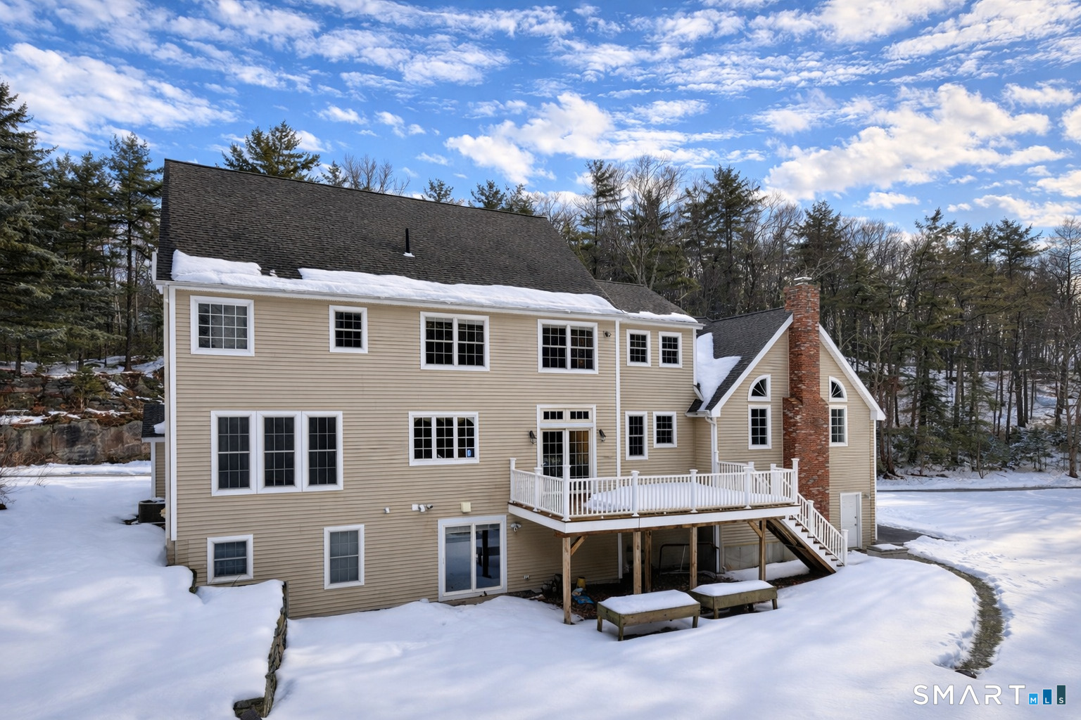 1211 Neipsic Road Photo 3