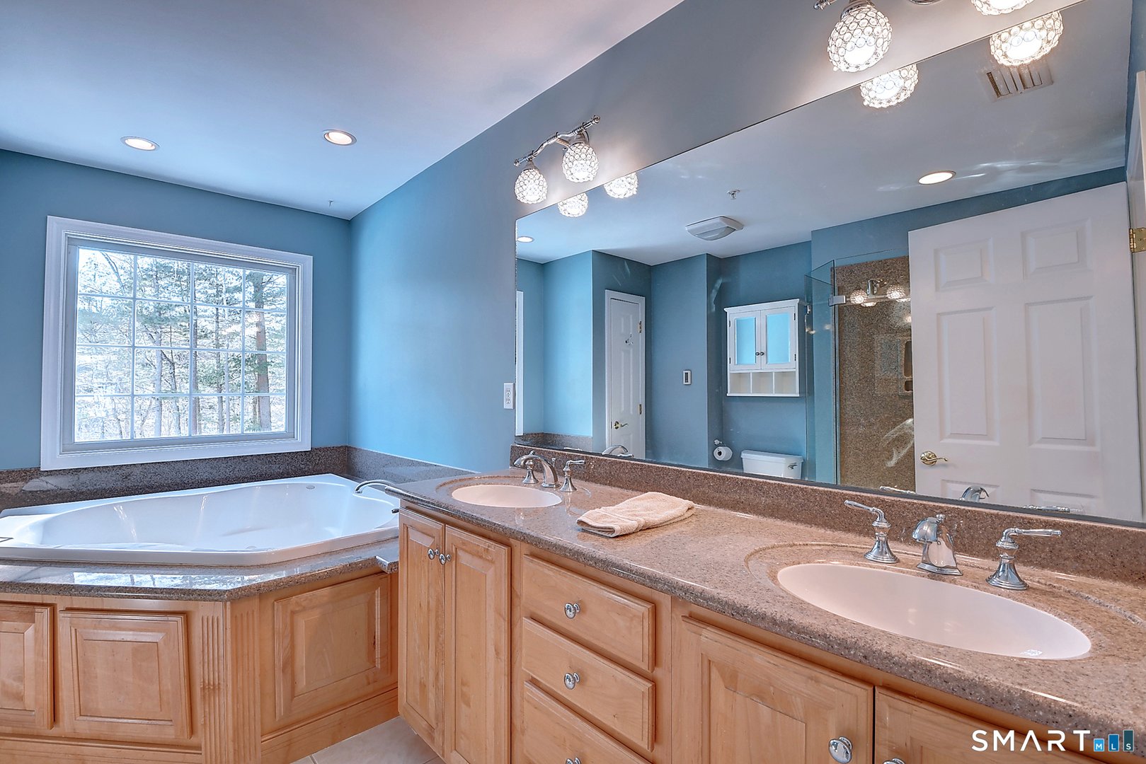 1211 Neipsic Road Photo 21