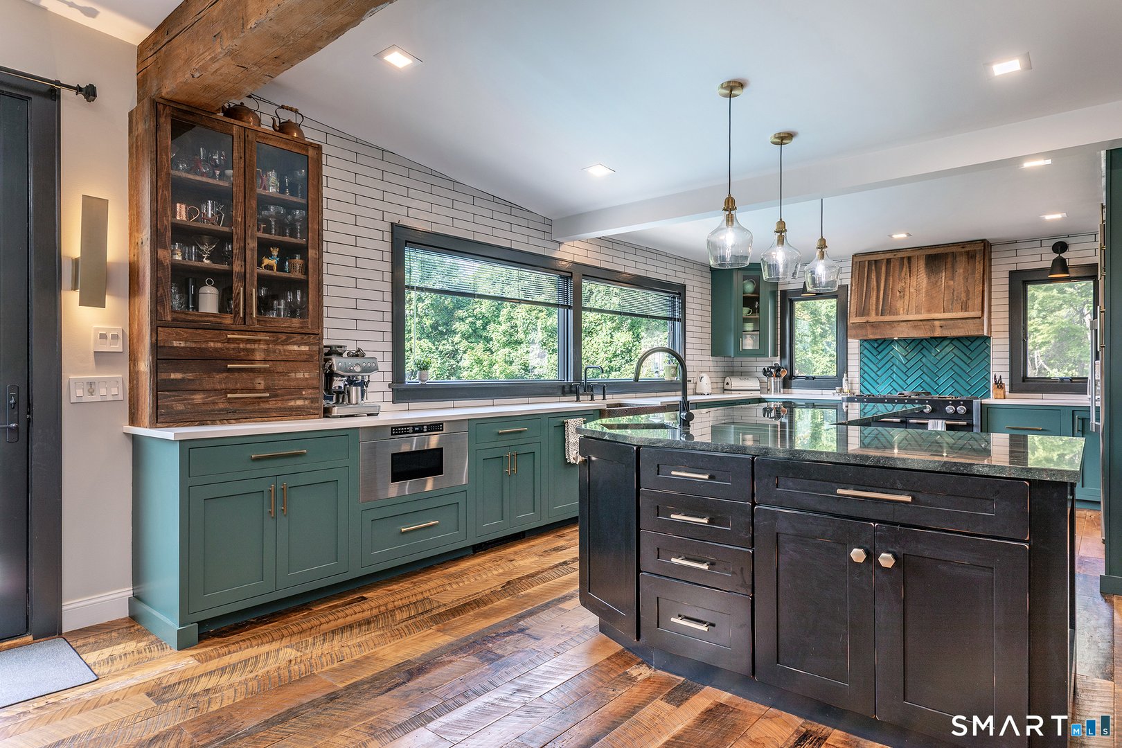 145 Pine Hill Road Photo 6