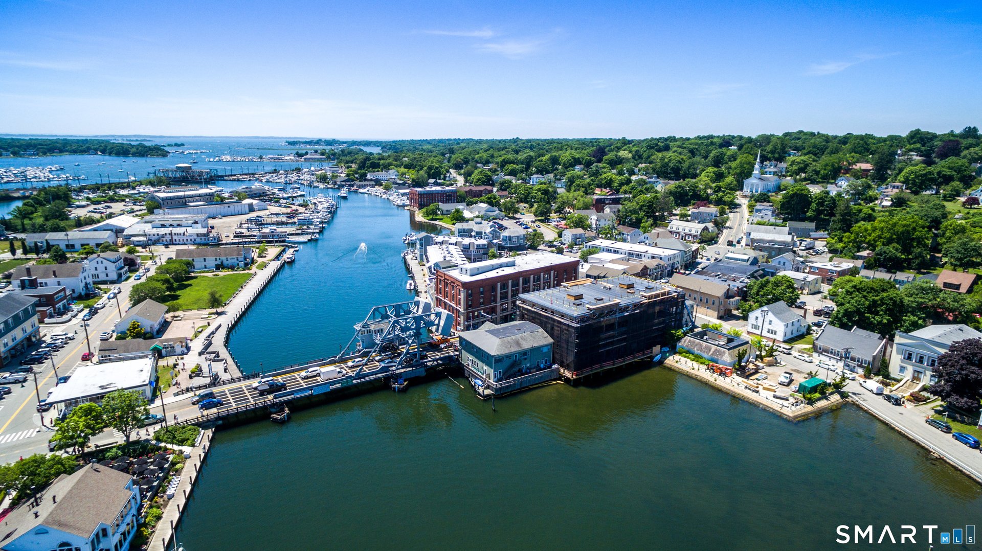 69 B Starr Street Photo 3