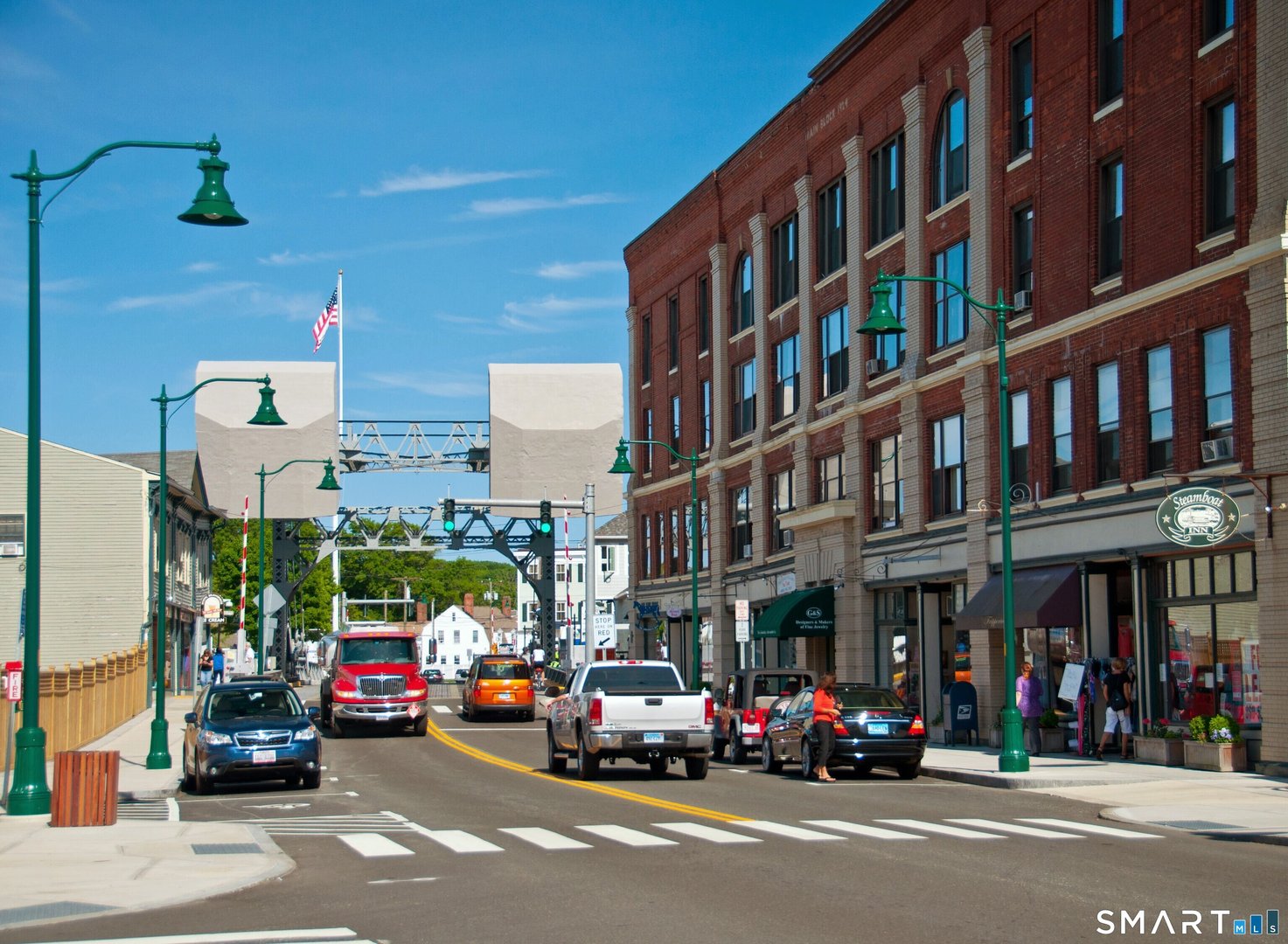 69 B Starr Street Photo 9