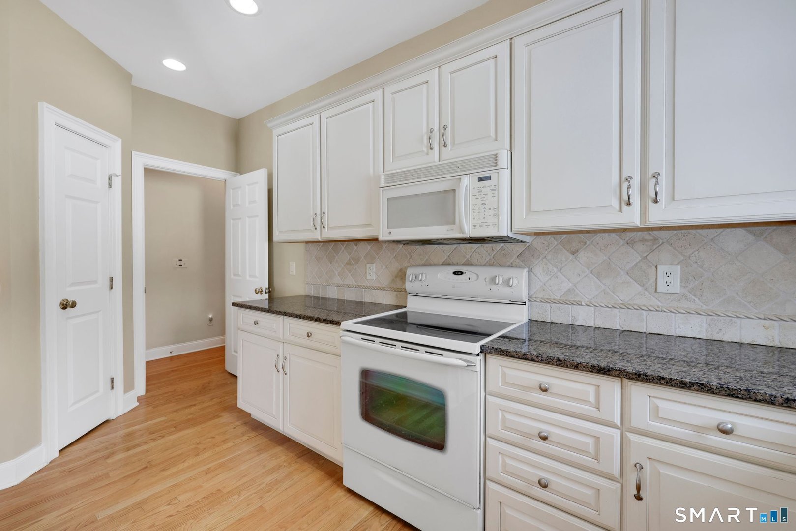 65 Trailside Drive Photo 15