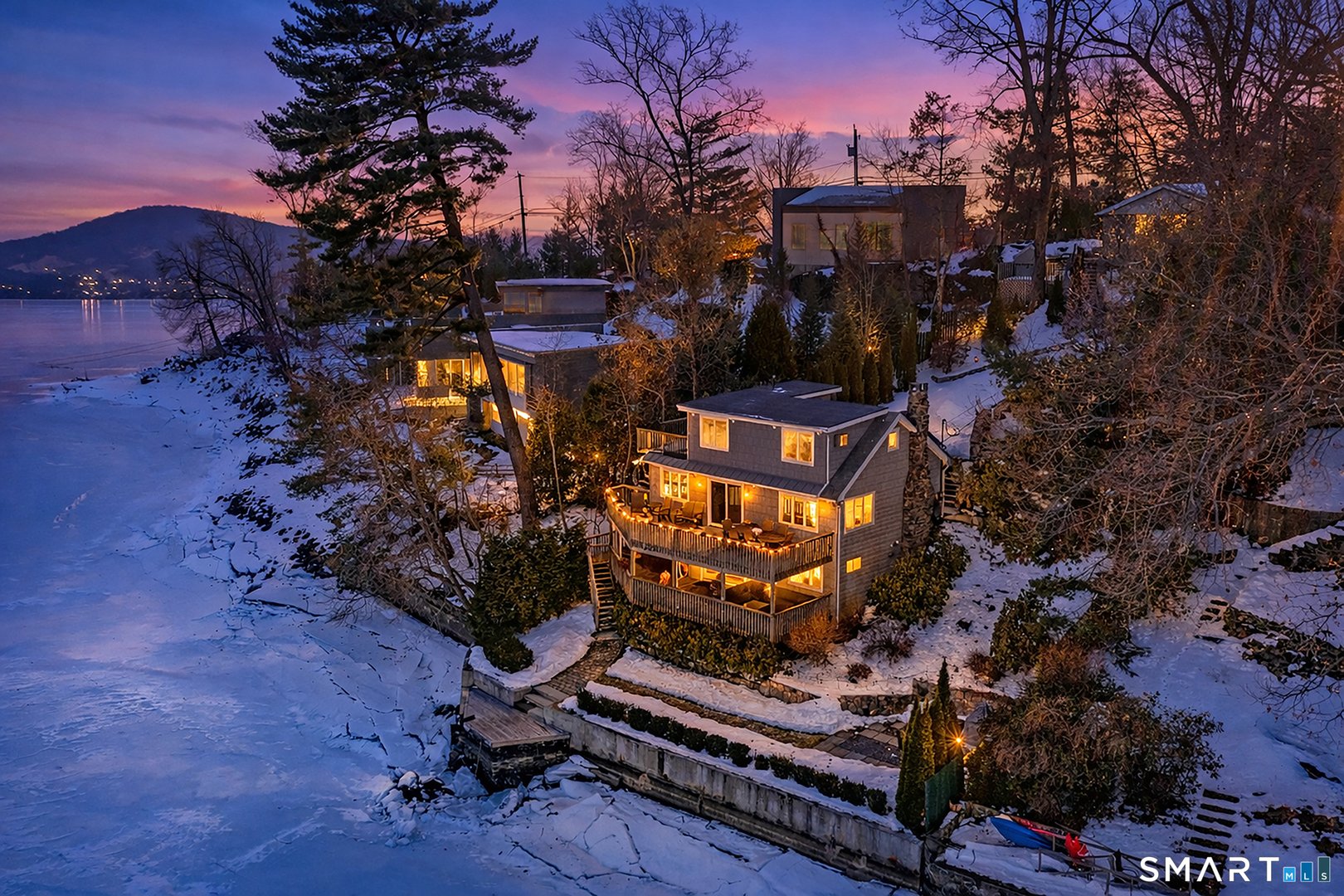 49 Lake Drive South Photo 1