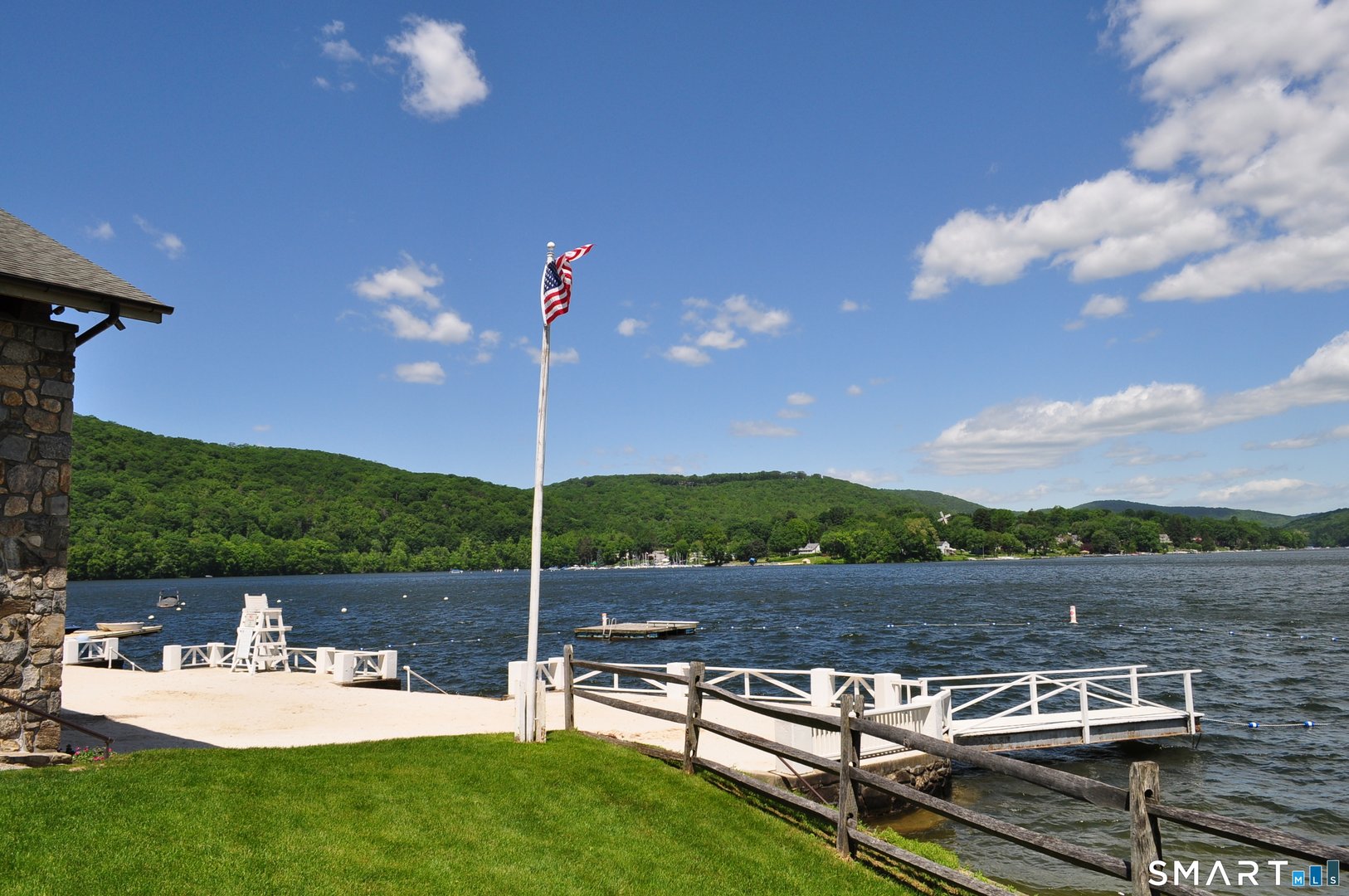 49 Lake Drive South Photo 38