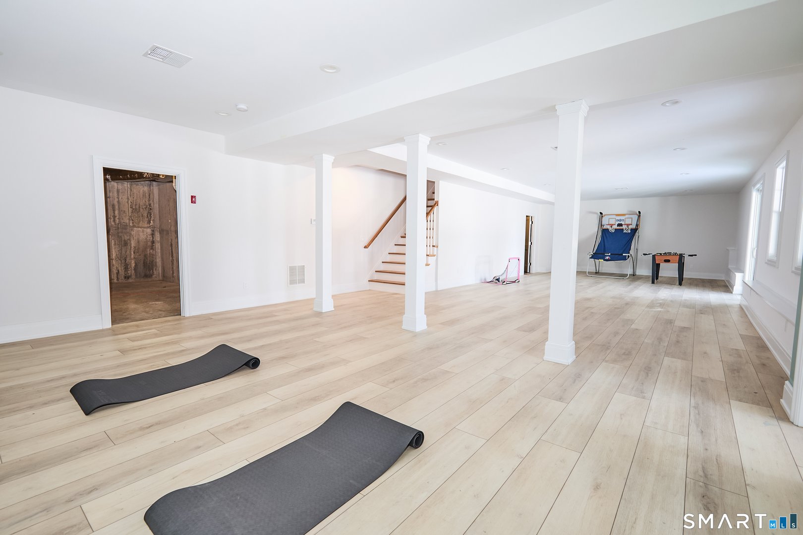 70 Meadow Ridge Road Photo 32