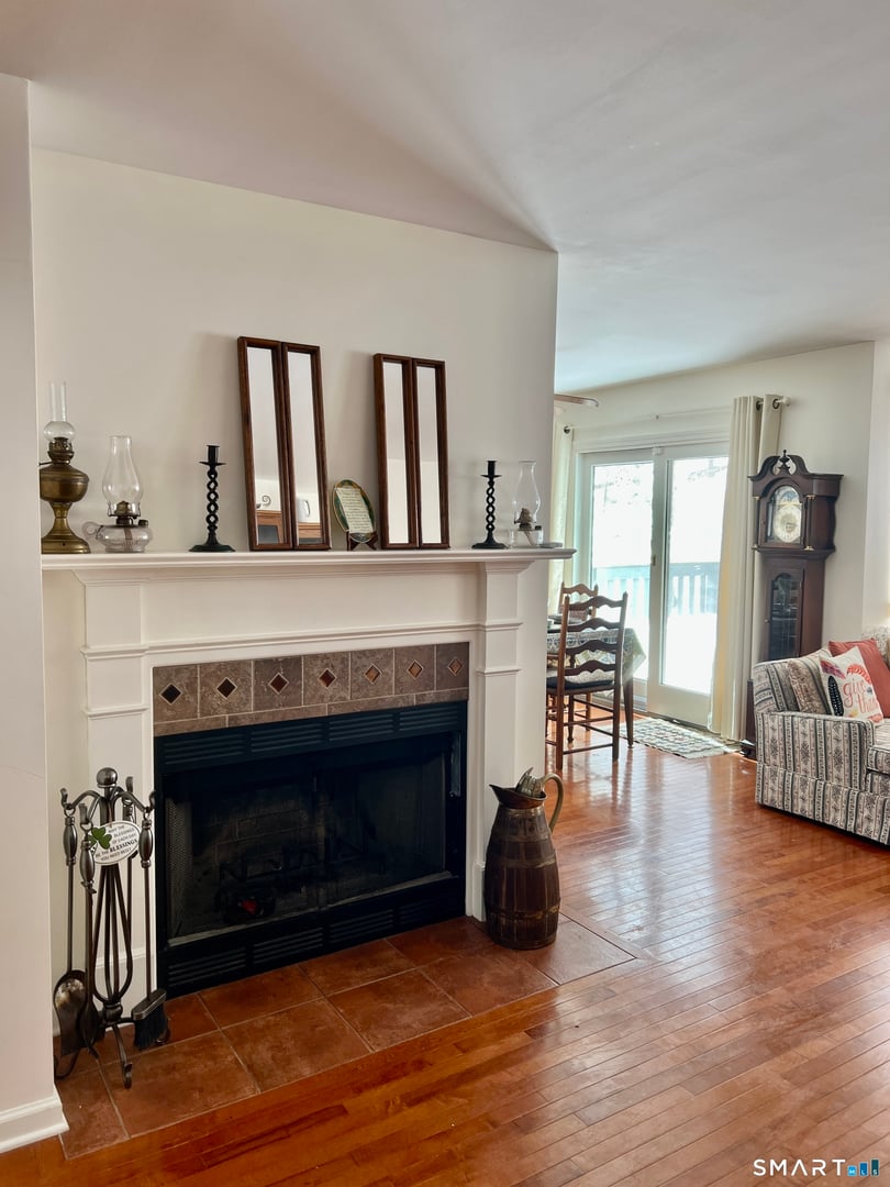 394 Trailsend Drive Photo 6