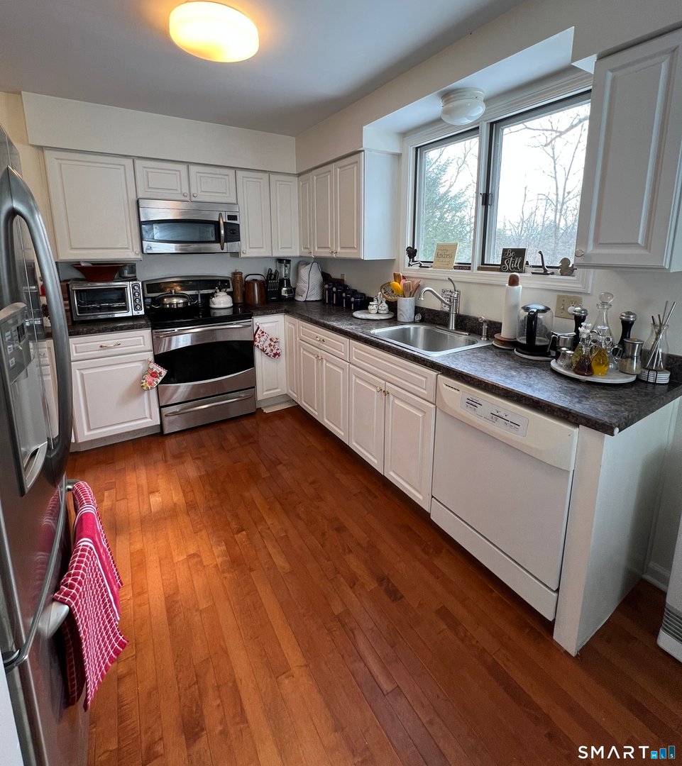 394 Trailsend Drive Photo 9