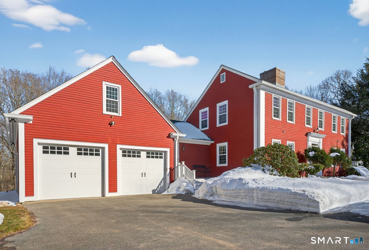 4 Hunters Ridge Road Photo 2