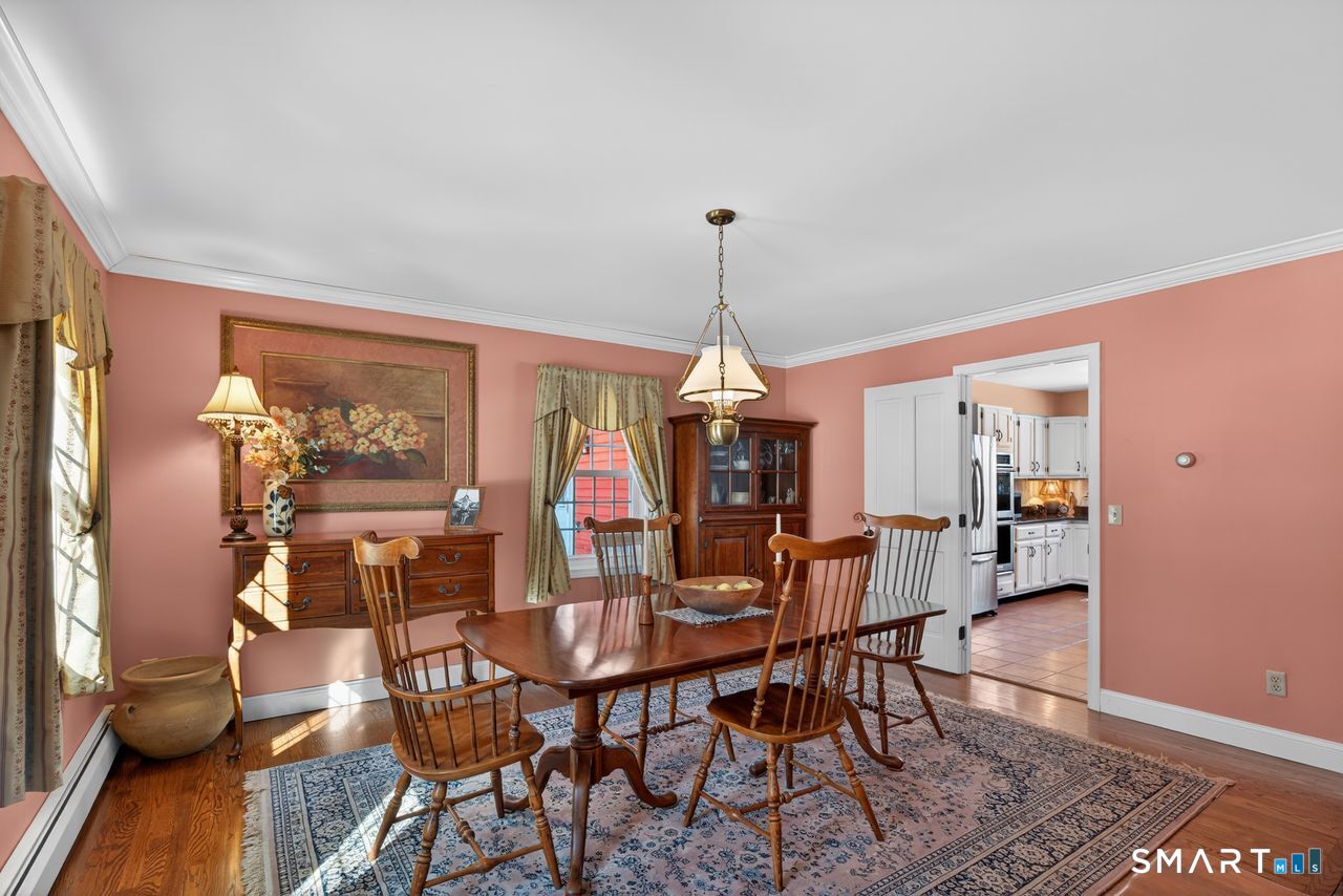 4 Hunters Ridge Road Photo 10