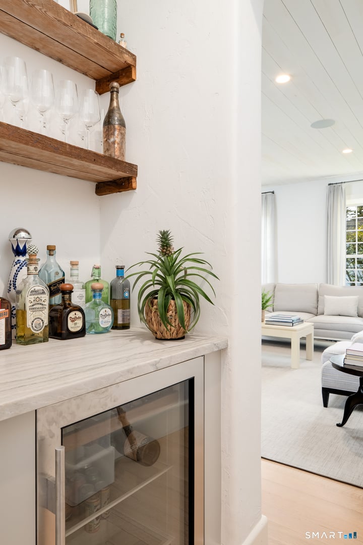 16 Juniper Road Photo 13