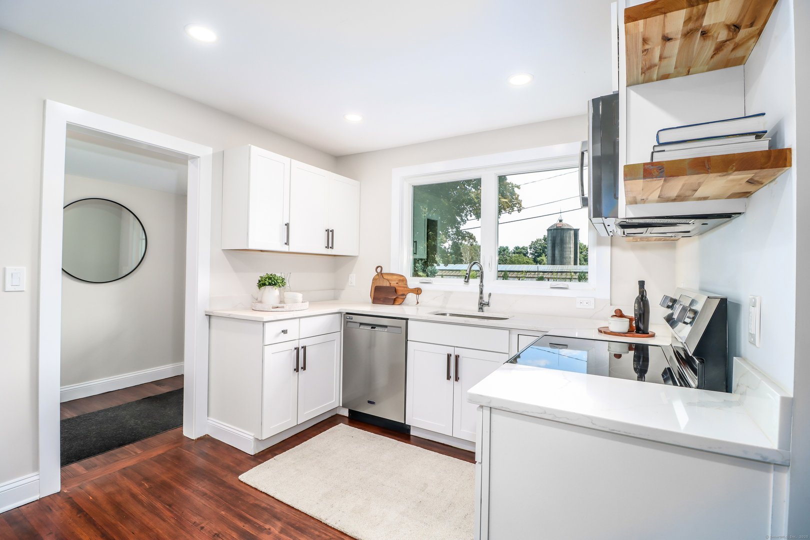 27 Obtuse Road South Photo 12