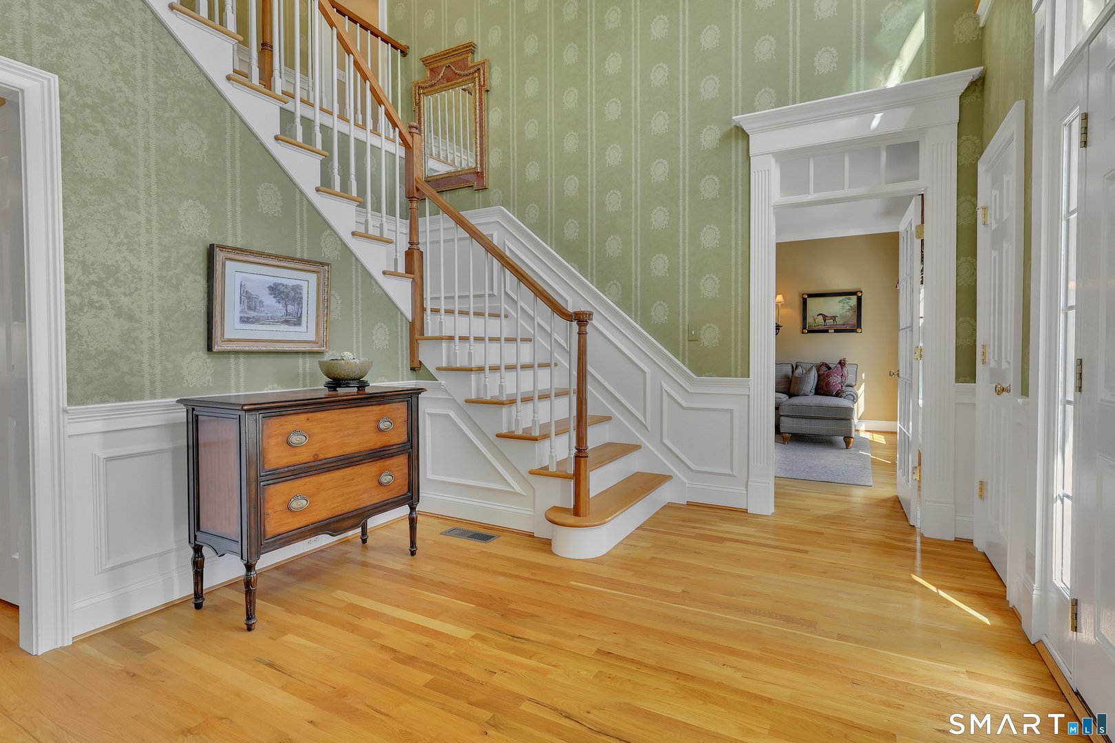 9 White Oak Lane Photo 5