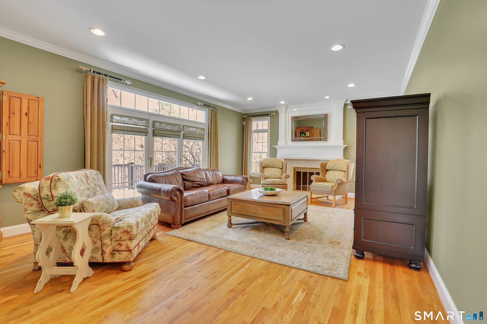 9 White Oak Lane Photo 13