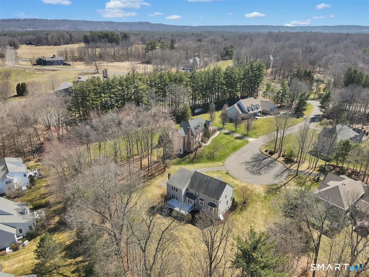 9 White Oak Lane Photo 33