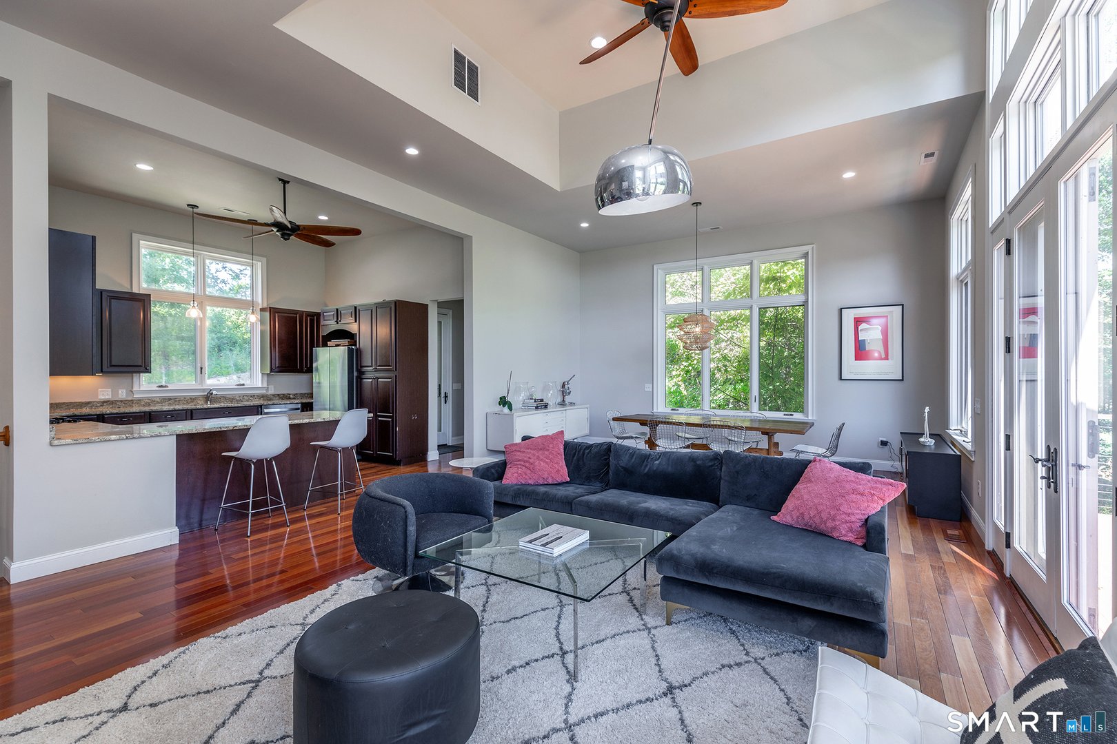 6 River Bend Lane Photo 10