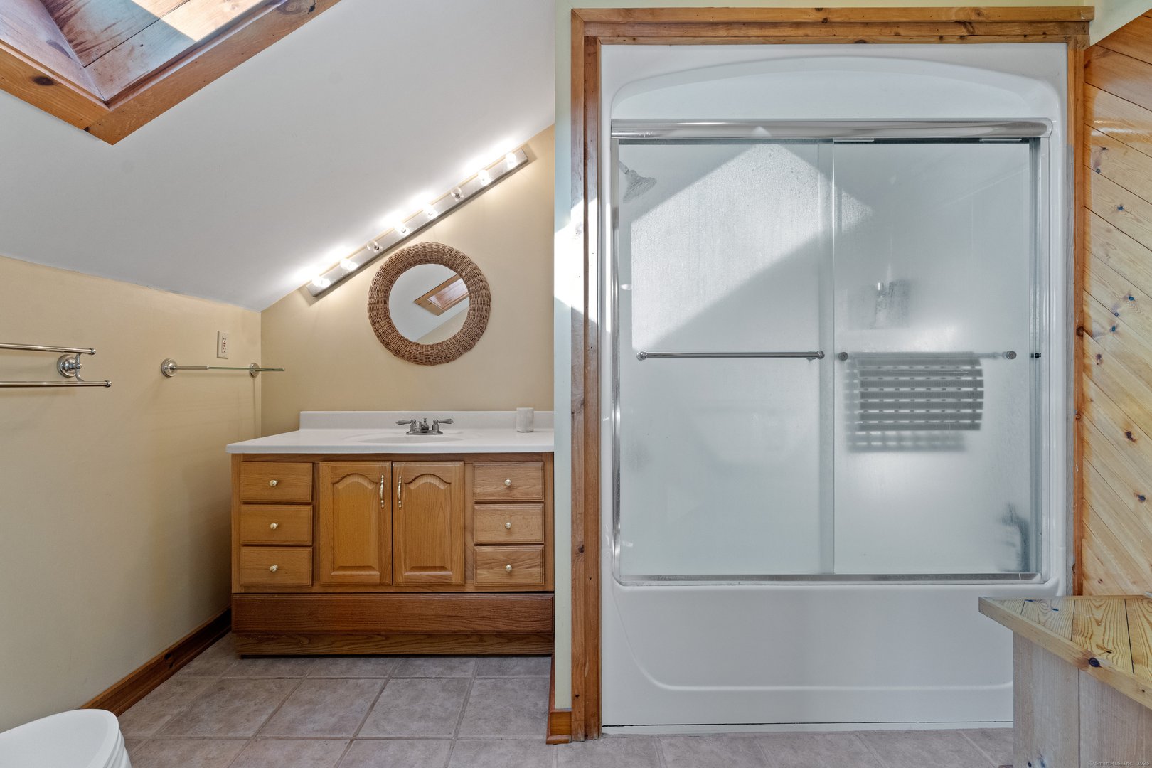 26 Old Wallingford Road Photo 25