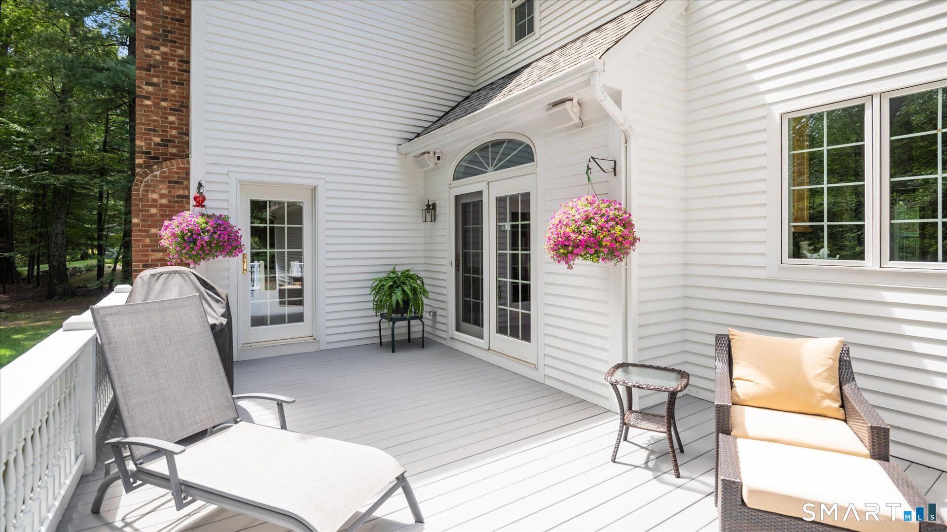 7 School House Lane Photo 4