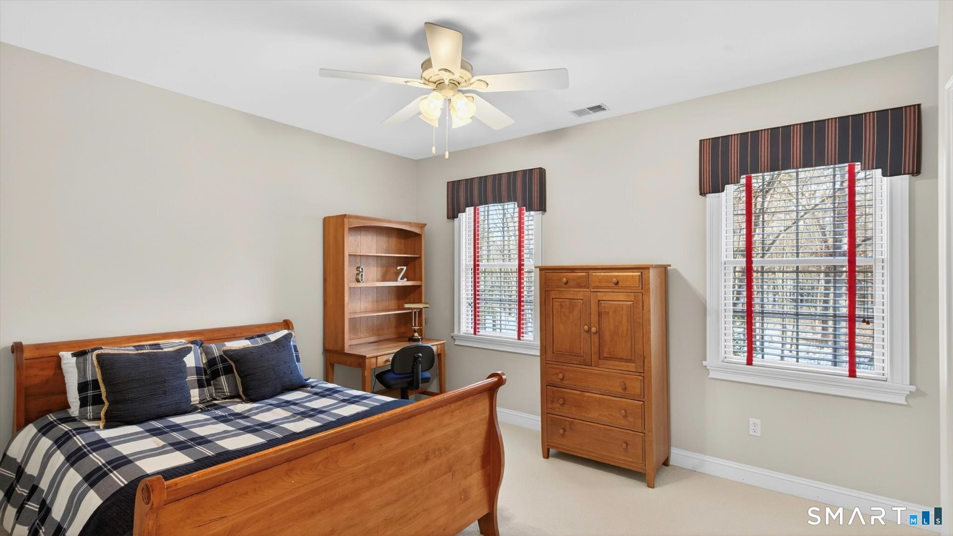 7 School House Lane Photo 29