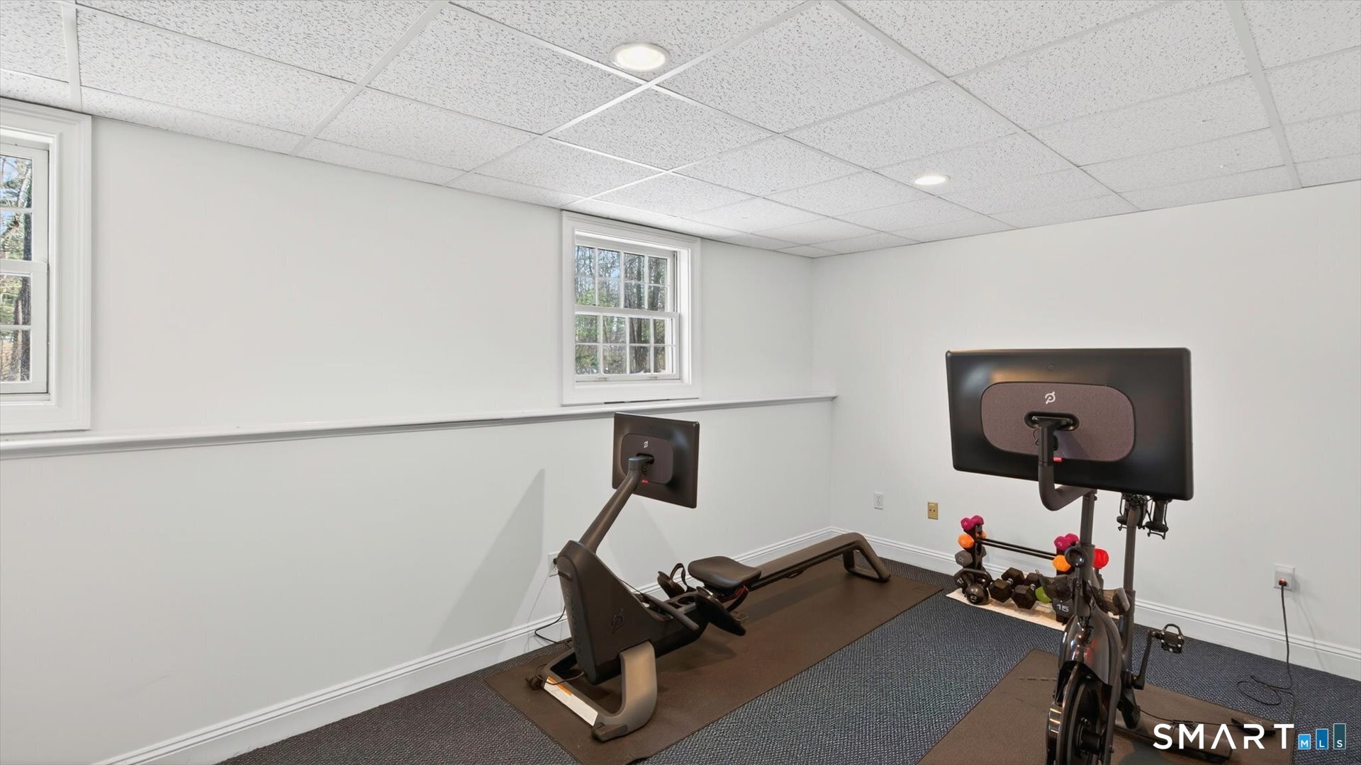 7 School House Lane Photo 40