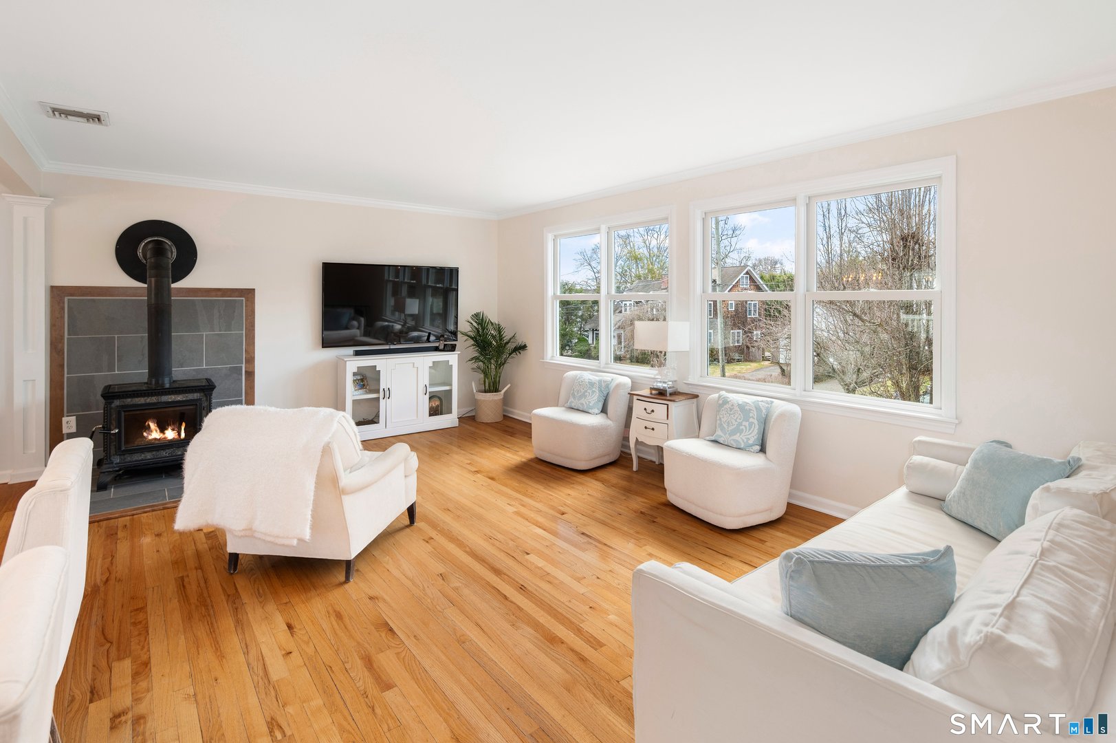 22 Auldwood Road Photo 5