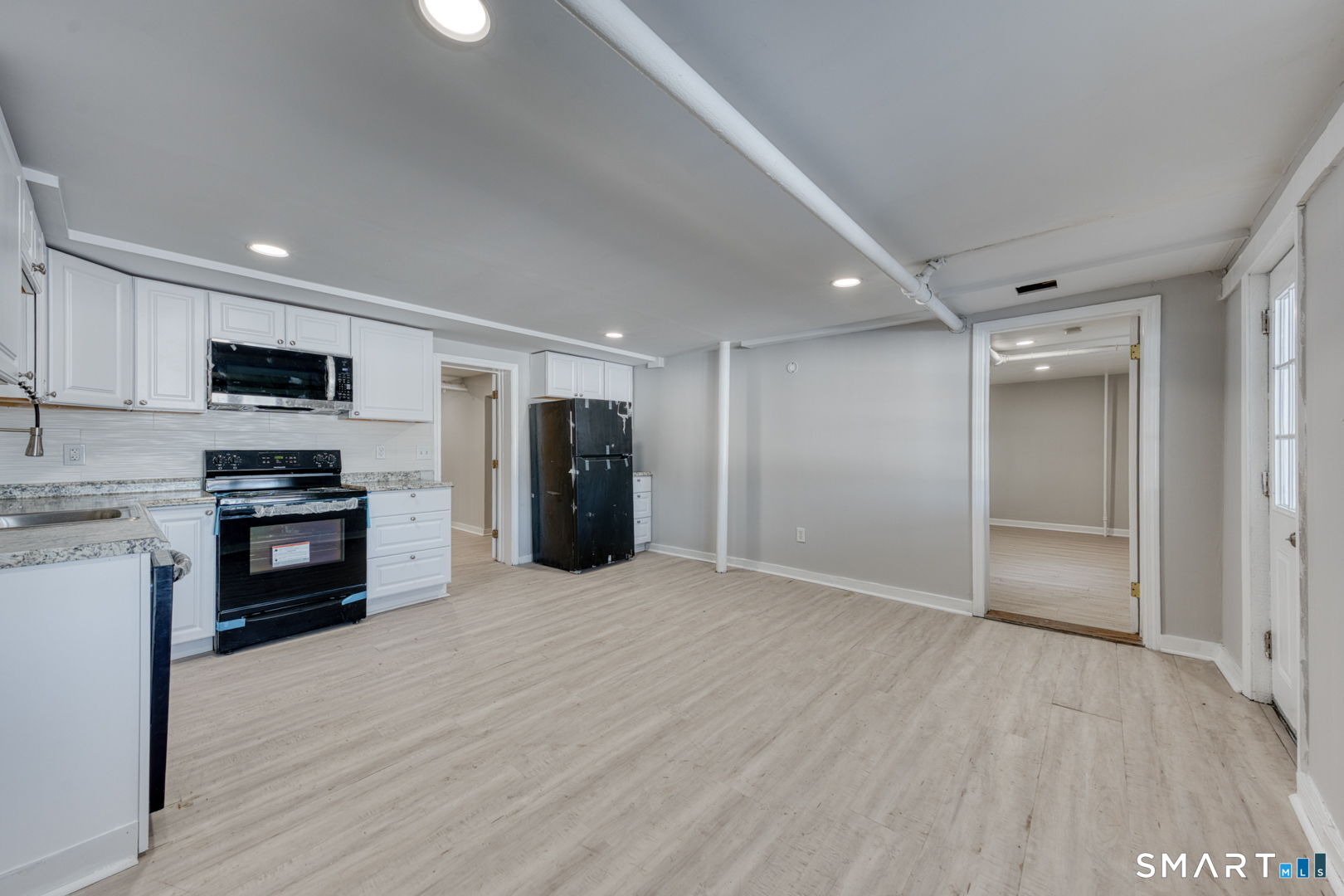 41 East High Street Photo 9